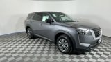 New 2025 Nissan Pathfinder S image 2