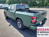 Used 2024 Nissan Frontier SL image 3