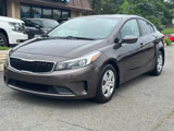 Used 2017 Kia Forte LX image 2