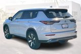New 2025 Mitsubishi Outlander SE image 3
