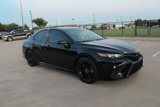 Used 2020 Toyota Camry SE image 3