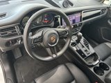 Certified 2024 Porsche Macan image 4