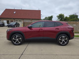 Used 2025 Chevrolet Trax RS w/ Sunroof Package image 3