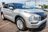 New 2025 Mitsubishi Outlander ES image 3