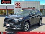 Used 2022 Toyota RAV4 XLE Premium image 4