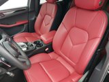 Used 2025 Porsche Macan image 5