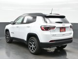 Used 2024 Jeep Compass Limited image 4