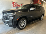 Used 2023 Chevrolet Suburban LT image 3