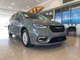 Used 2022 Chrysler Pacifica Touring-L image 3