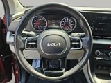 Used 2022 Kia Carnival LX image 5