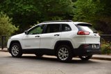 Used 2016 Jeep Cherokee Sport image 3
