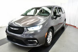 Used 2023 Chrysler Pacifica Limited image 4