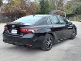 Used 2024 Toyota Camry SE image 5