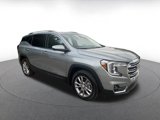 Used 2024 GMC Terrain SLT image 2