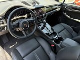 Used 2025 Porsche Macan image 4