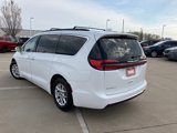 Certified 2022 Chrysler Pacifica Touring-L image 6