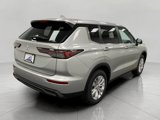 New 2025 Mitsubishi Outlander ES image 3