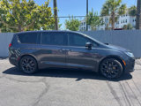 Used 2019 Chrysler Pacifica Touring Plus w/ Advanced Safetytec Group image 2