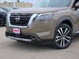 New 2025 Nissan Pathfinder Platinum w/ Cargo Package image 2