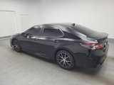 Used 2022 Toyota Camry SE image 3