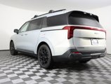 New 2025 Kia Carnival SX image 5