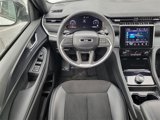Used 2024 Jeep Grand Cherokee Altitude image 5