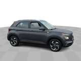 Used 2023 Hyundai Venue SEL image 2