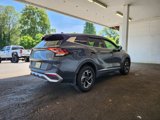 Used 2023 Kia Sportage LX image 3