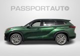 New 2025 Toyota Highlander Platinum image 2