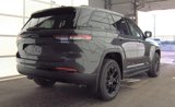 Used 2025 Jeep Grand Cherokee Laredo image 4
