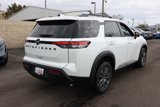 New 2025 Nissan Pathfinder SV image 4