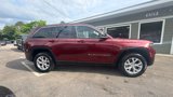 Used 2022 Jeep Grand Cherokee Limited image 4