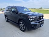 New 2025 Ford Expedition Active image 3