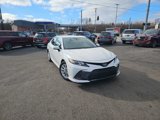 Used 2021 Toyota Camry LE image 5