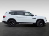 New 2025 Volkswagen Atlas Peak Edition SE image 4