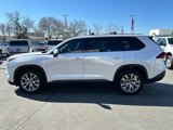 Used 2024 Toyota Grand Highlander Limited image 3