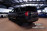 Used 2023 GMC Yukon SLT w/ SLT Premium Package image 5