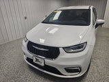 Used 2023 Chrysler Pacifica Touring-L image 4