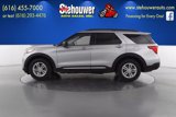 Used 2022 Ford Explorer XLT image 6
