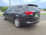 Used 2022 Chrysler Voyager LX image 4