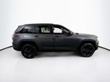 Used 2023 Jeep Grand Cherokee Altitude image 4