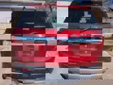 Used 2023 GMC Acadia SLT image 4
