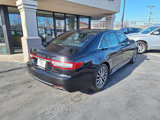 Used 2018 Lincoln Continental Select image 2