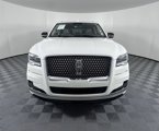 Used 2023 Lincoln Navigator Reserve image 3