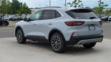 New 2025 Ford Escape SE image 3