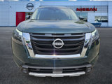 New 2025 Nissan Pathfinder SL image 2