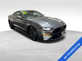 Used 2023 Ford Mustang Premium image 3