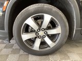 Used 2022 Chevrolet Traverse LT w/ LT Premium Package image 2