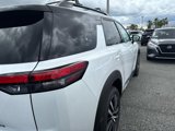 New 2025 Nissan Pathfinder Platinum image 4