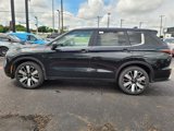 New 2025 Mitsubishi Outlander SE image 2
